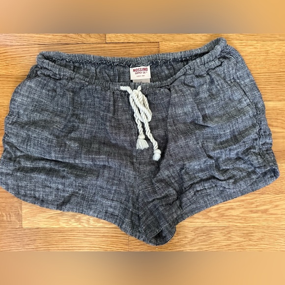 Mossimo Women’s Shorts Size Small - Picture 1 of 4